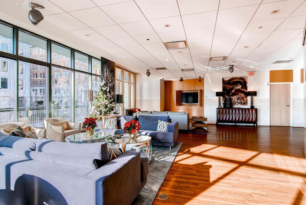 Bluebird Suites at Penn Quarter Washington Extérieur photo